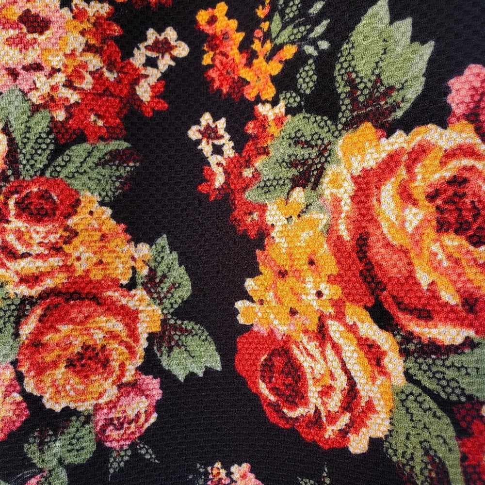 SOLD - LuLaRoe Cassie Pencil Skirt Black & Orange Floral Size XS Peony Rose - Picture 4 of 5